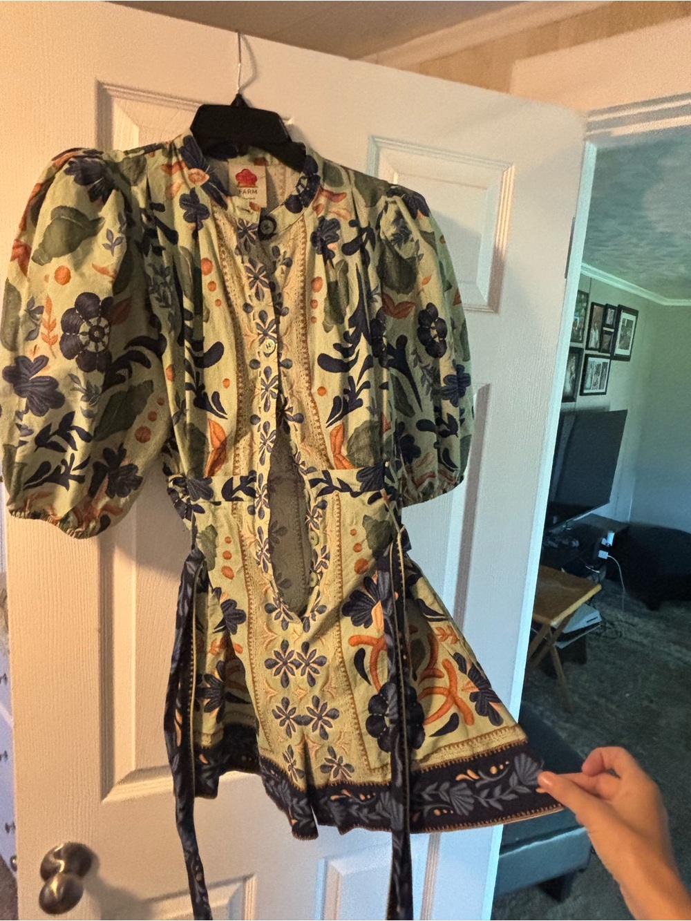 Farm RIO size M Floral Puff-Sleeve Women’s Romper in Mint Green - Picture 2 of 6